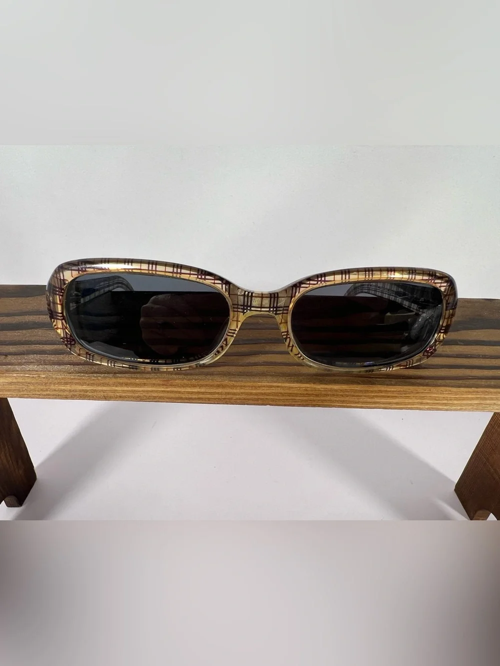 5100: Burberry Vintage Nova Check Rectangular Sunglasses with Box & Case